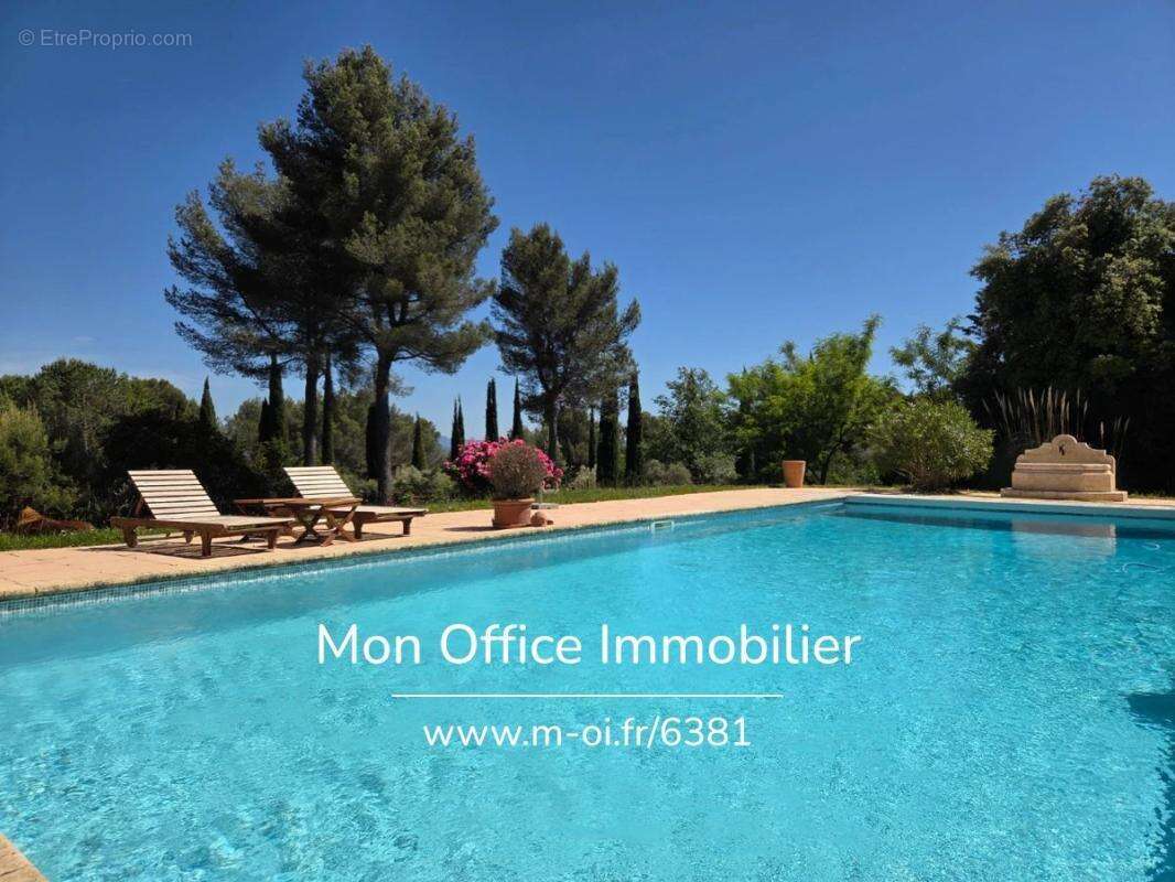 Référence : 6381-NGU. - Maison 12 pièces 376 m2 - photo 3