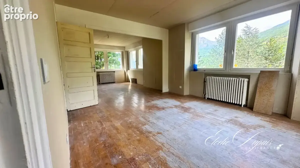 Maison à vendre 7 pièces SAINT MARTIN D'ARC (73) - photo 4