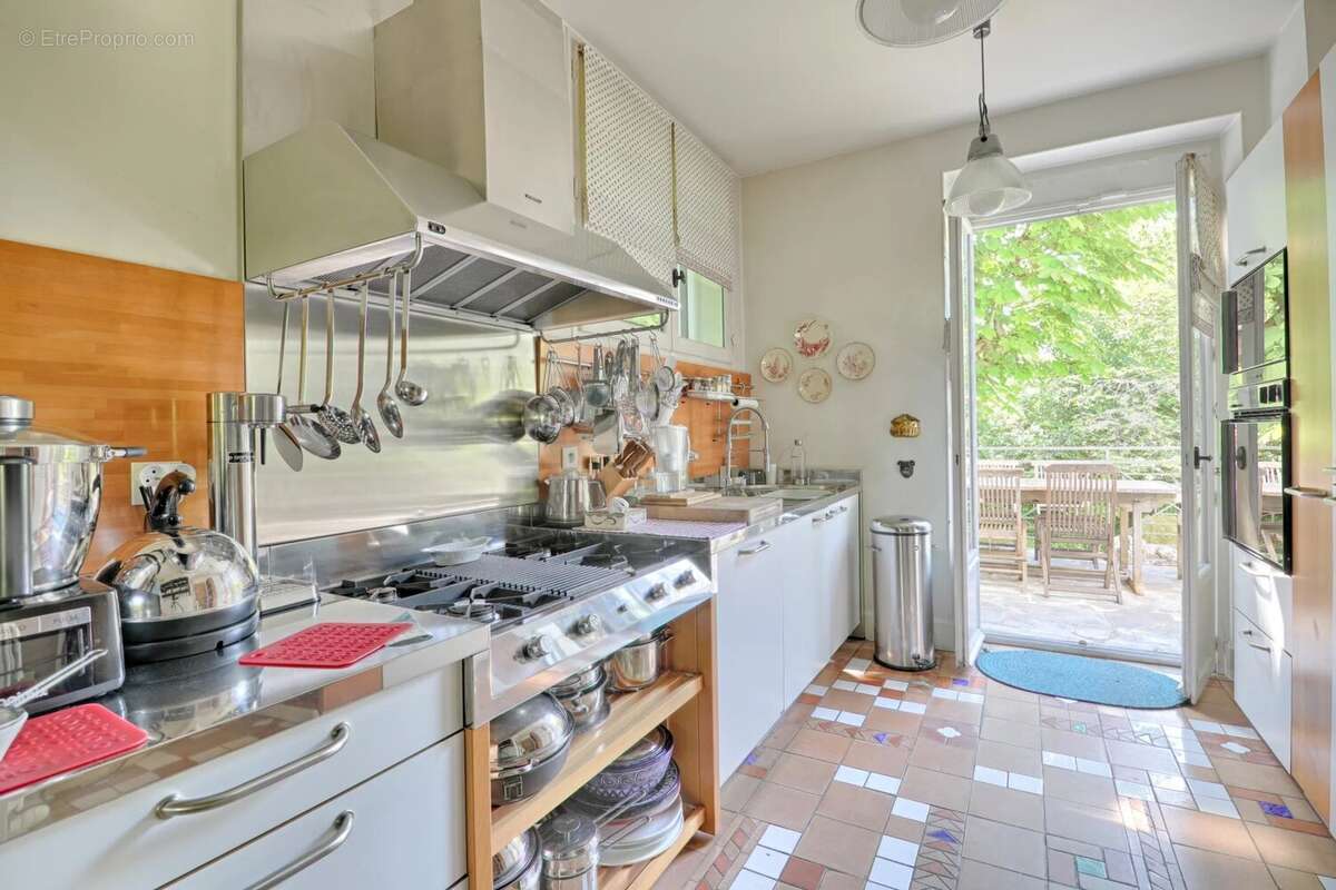 Maison à SAINT-MAUR-DES-FOSSES