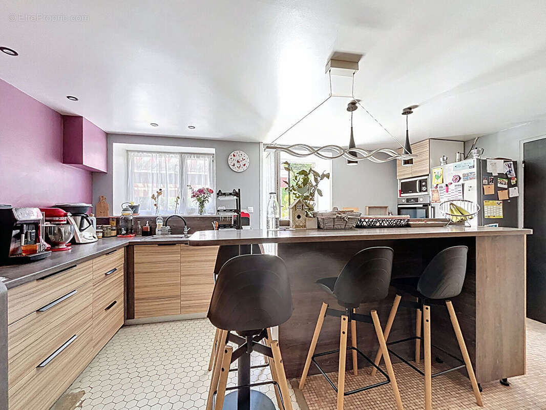 Maison à FRAIGNOT-ET-VESVROTTE