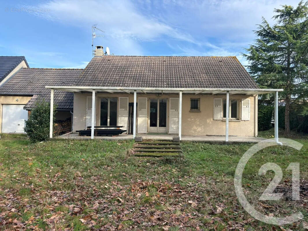 Maison à LA COUTURE-BOUSSEY