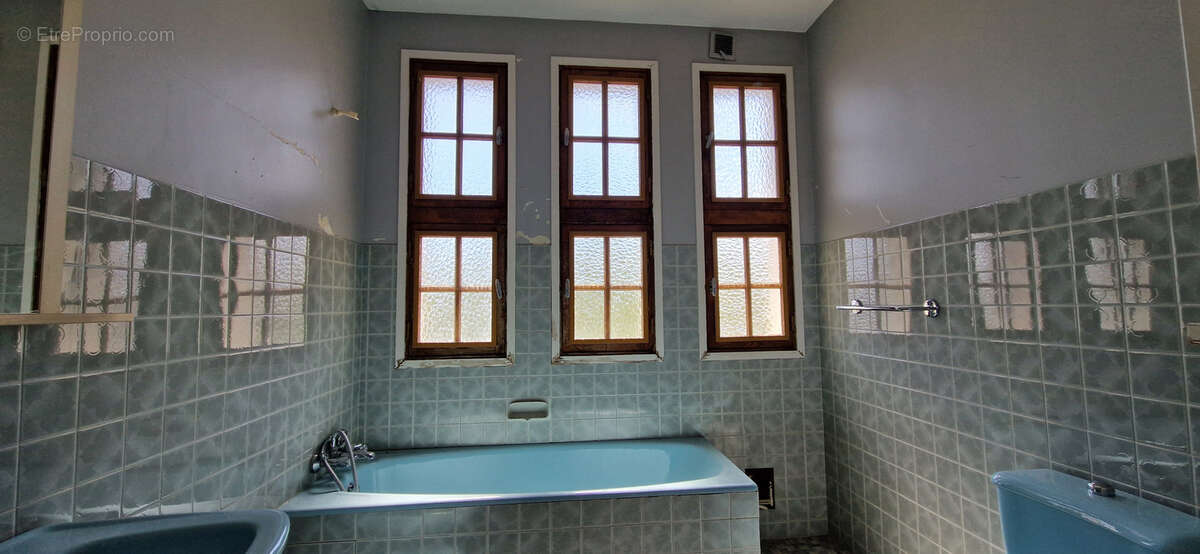 Maison à PERIGNAT-LES-SARLIEVE