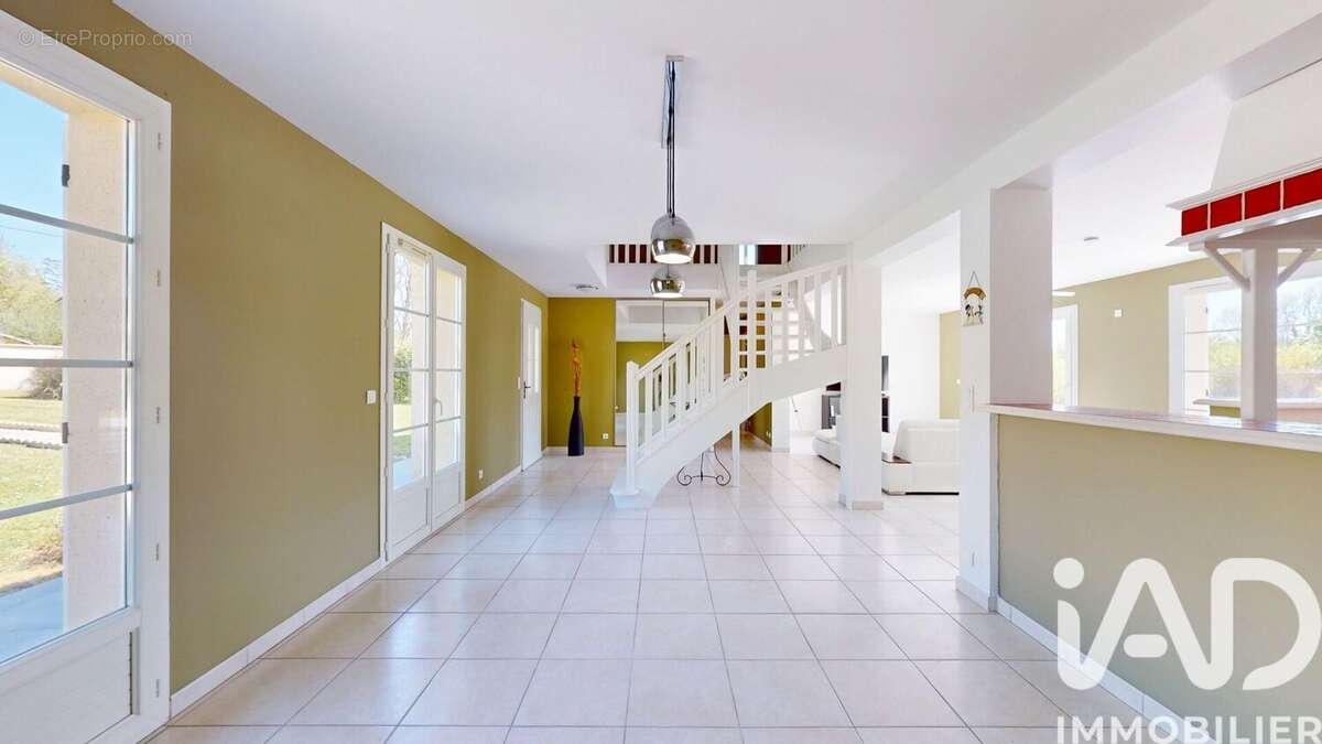 Maison 178 m² à Andryes  - photo 6