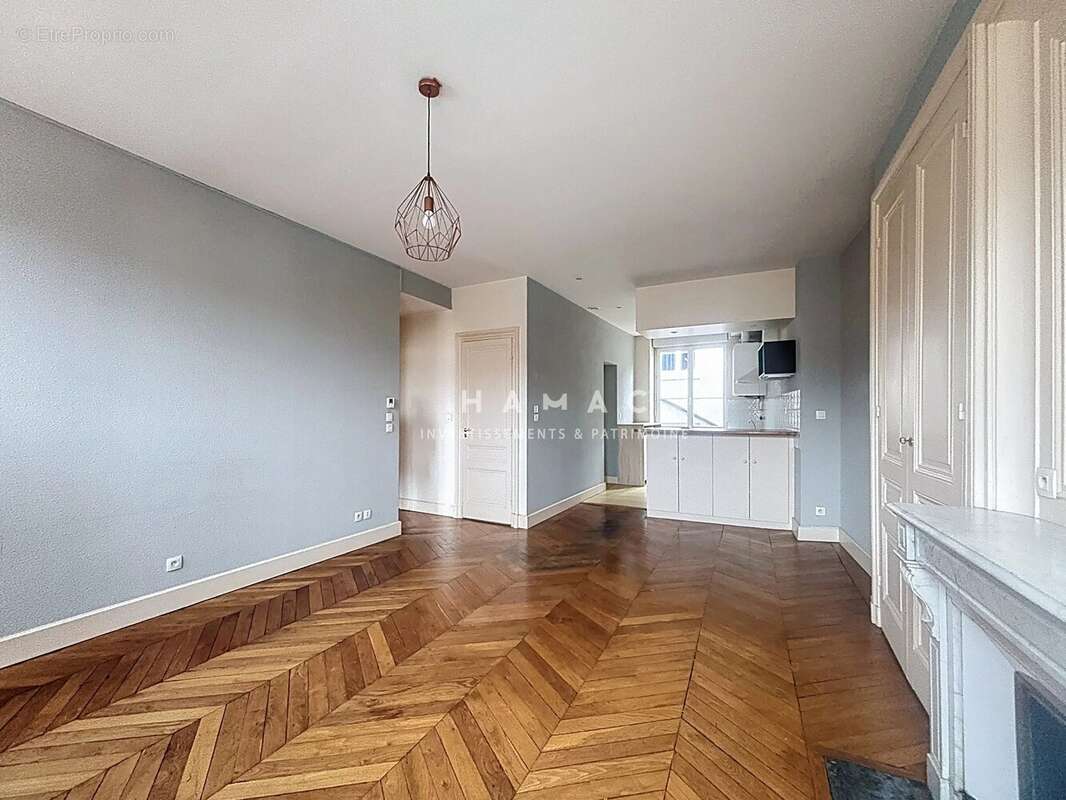 Appartement à LYON-9E