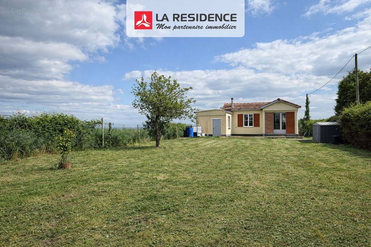 Maison à BENNECOURT