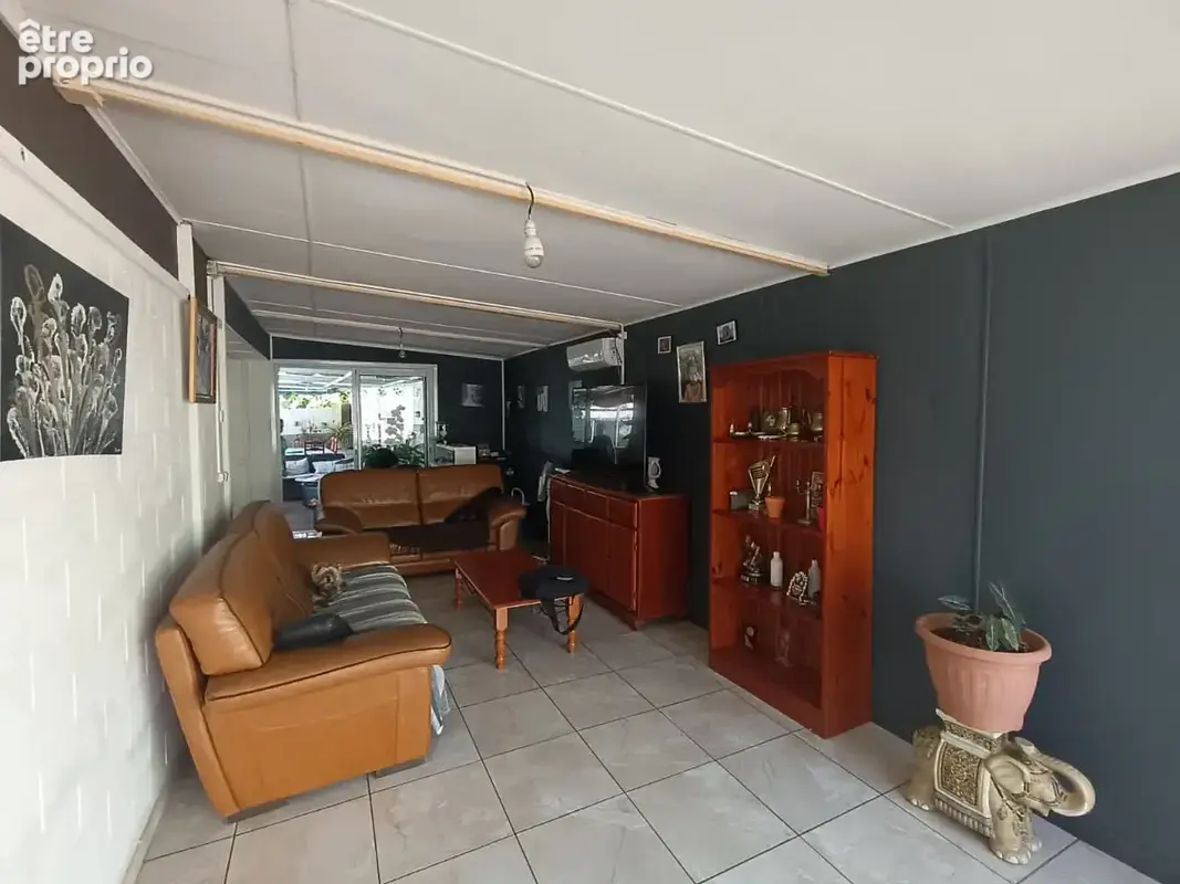 Saint Rose / Maison F4 avec piscine - photo 9