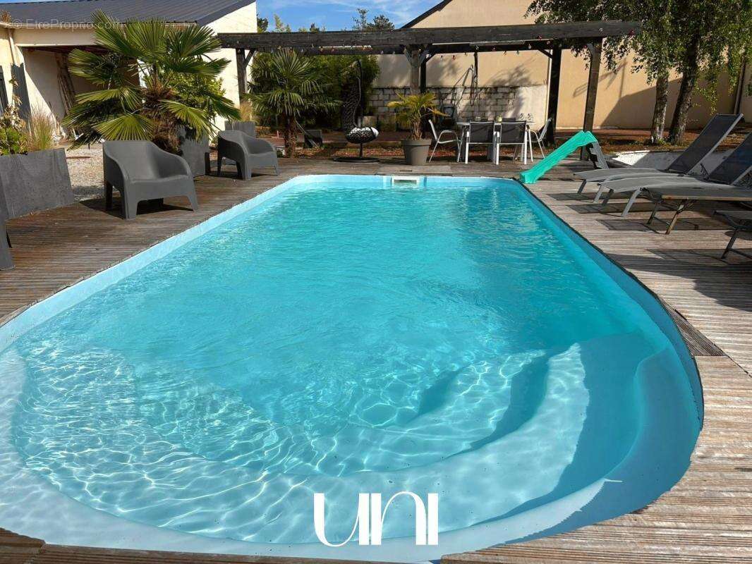 Maison à CORMELLES-LE-ROYAL