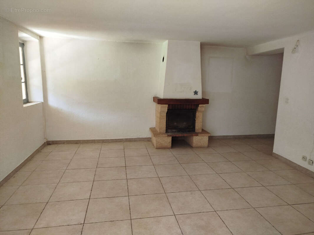 Maison  5 pièce(s) 150 m2 - photo 4