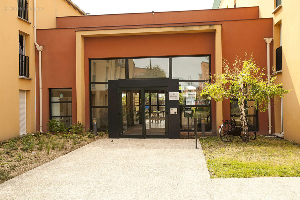 Appartement à VILLETANEUSE