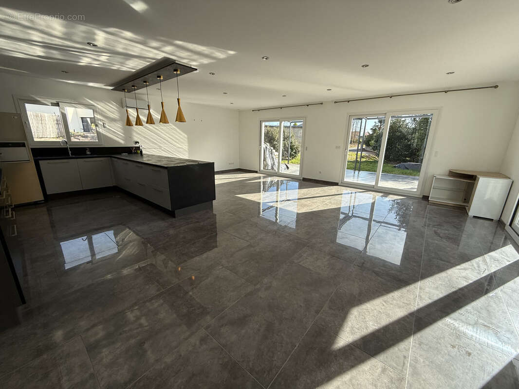 Maison à BELLERIVE-SUR-ALLIER