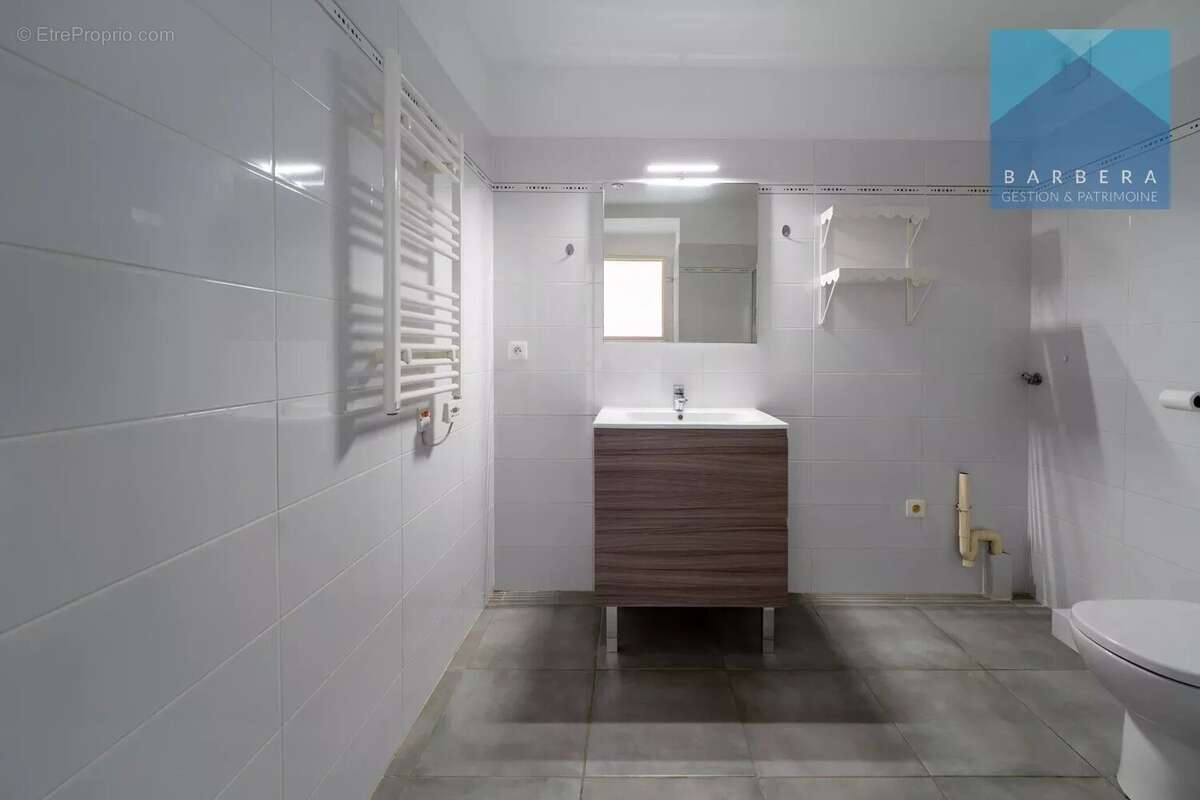 Appartement à VILLENEUVE-LOUBET