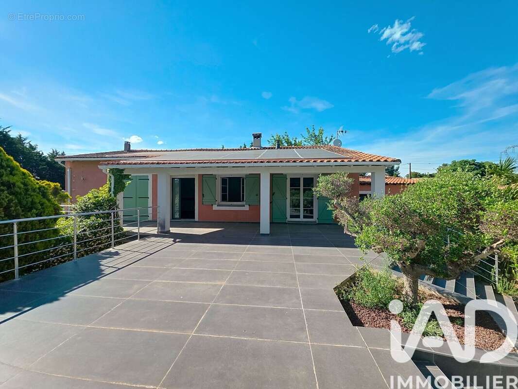 Photo 2 - Maison à BERNIS