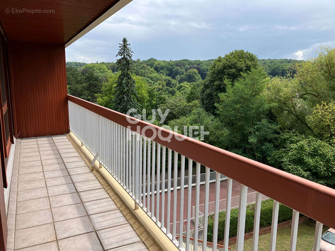 Appartement à LA CELLE-SAINT-CLOUD