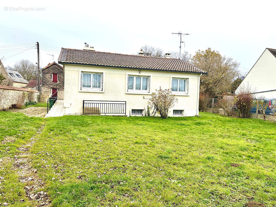 Maison à SAINT-VRAIN