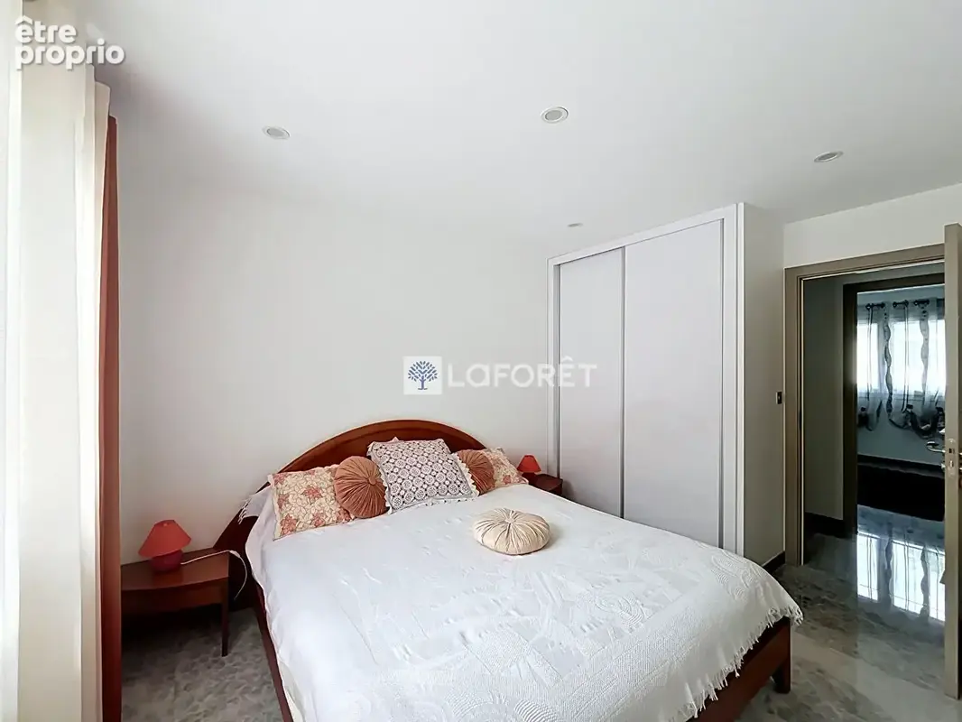 Maison contemporaine de plain-pied avec piscine chauffée et prestations haut de gamme - photo 10