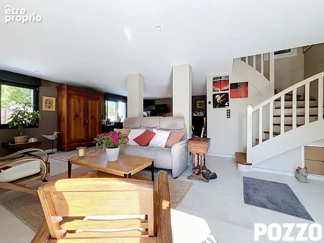 En vente à SAINT PAIR SUR MER (50380) Charmante maison entièrement rénovée de 5 pièces et 400m² de terrain - photo 14