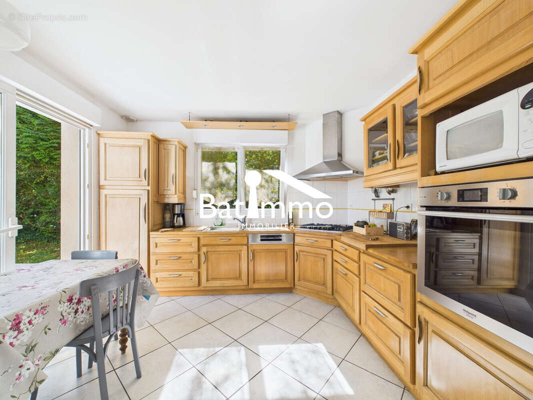 Maison à ARS-SUR-MOSELLE