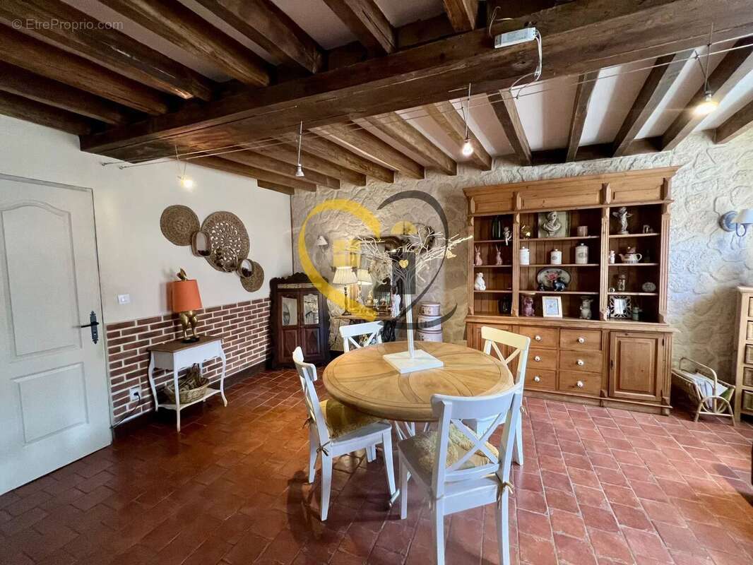 Maison à LA BUSSIERE