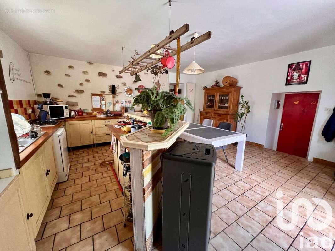 Photo 6 - Maison à VENANSAULT