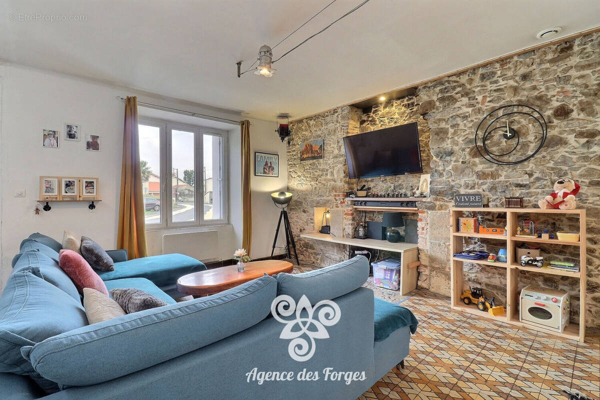 Maison à SAINT-CRESPIN-SUR-MOINE