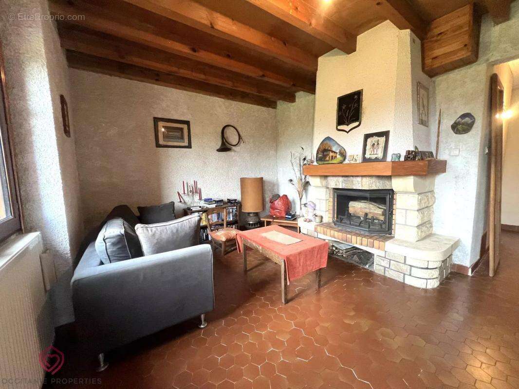 Maison à SOUEIX-ROGALLE