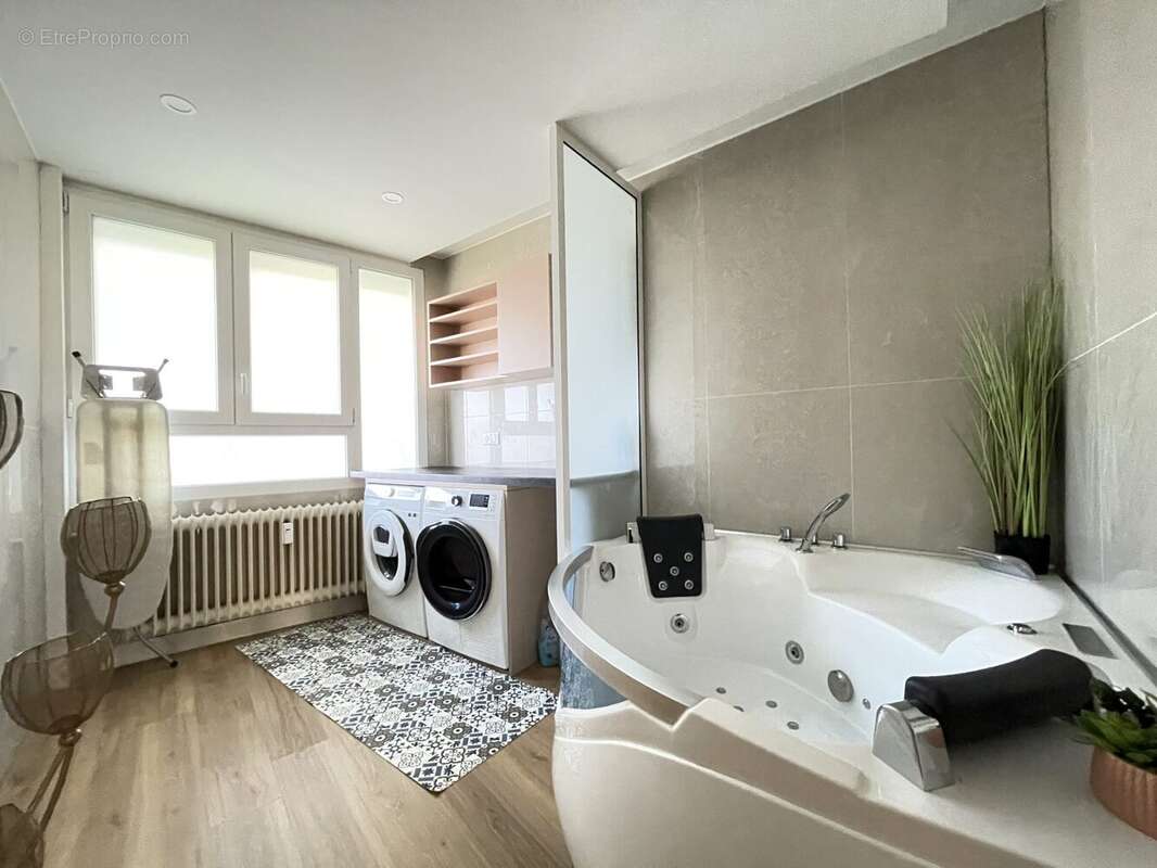 Appartement à CHAMALIERES