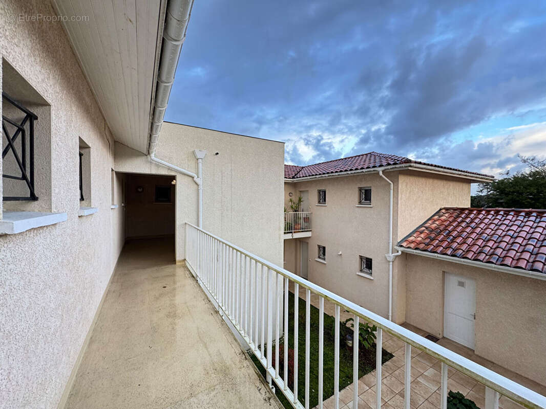 Appartement à ANGRESSE