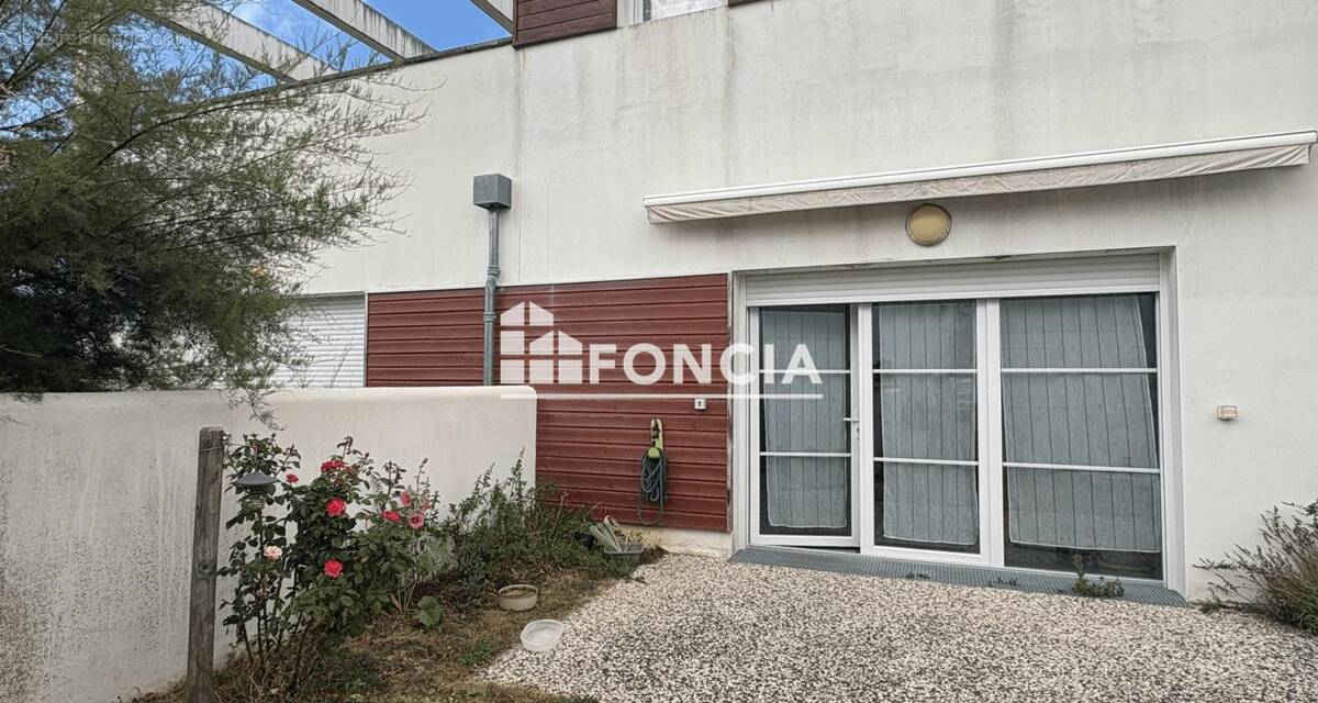 Appartement à FOURAS