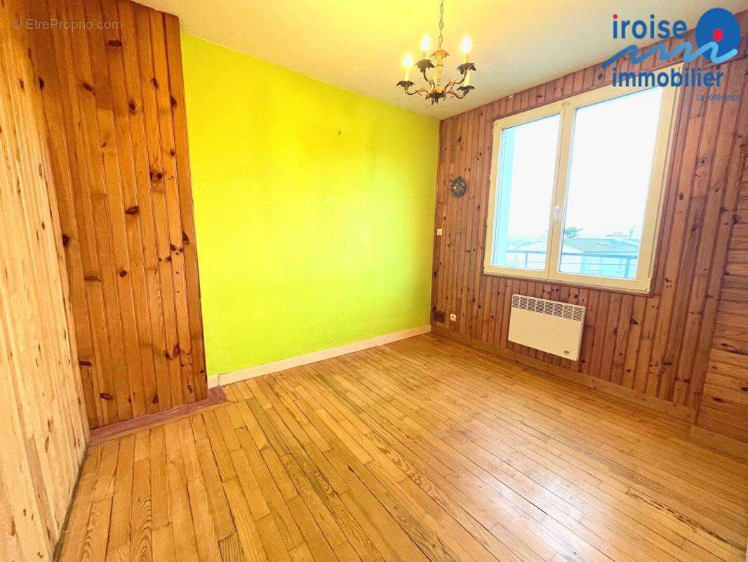 Maison à LE RELECQ-KERHUON