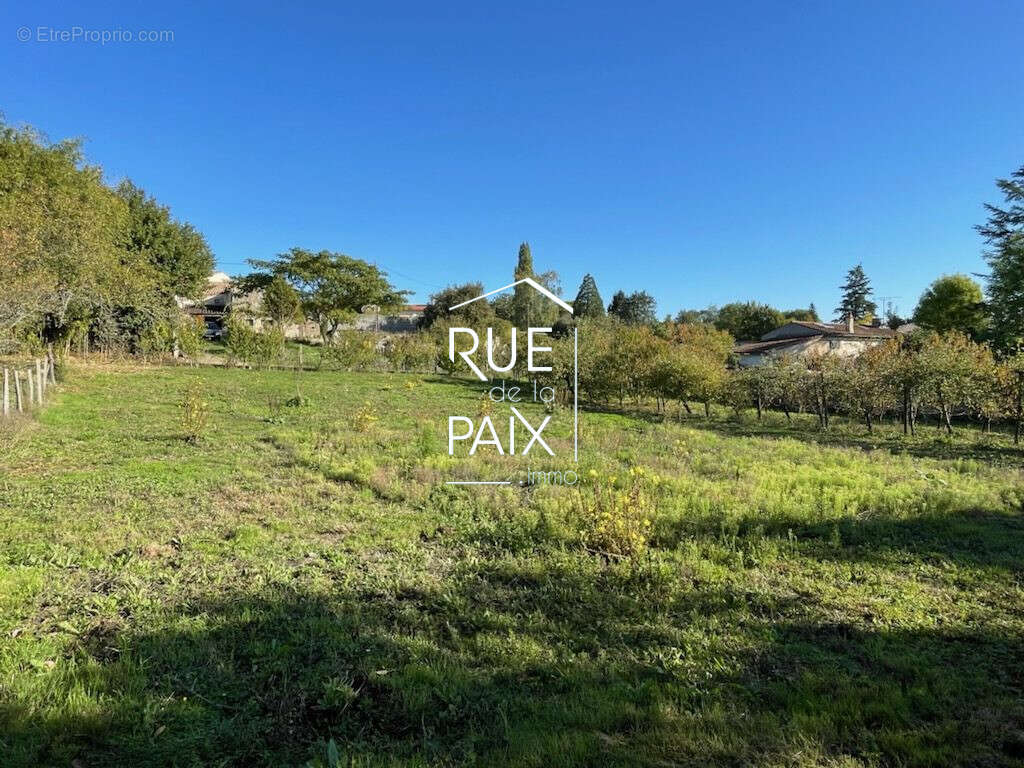 Terrain à PRAILLES