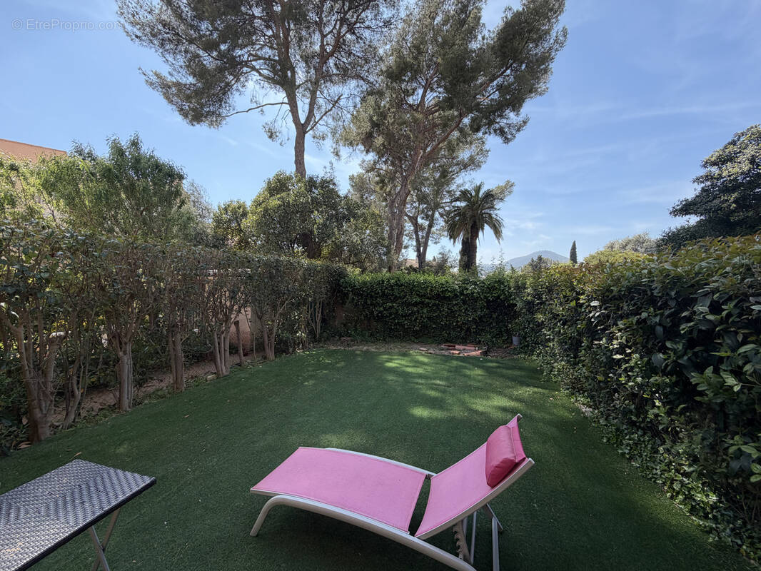 Appartement à CARQUEIRANNE