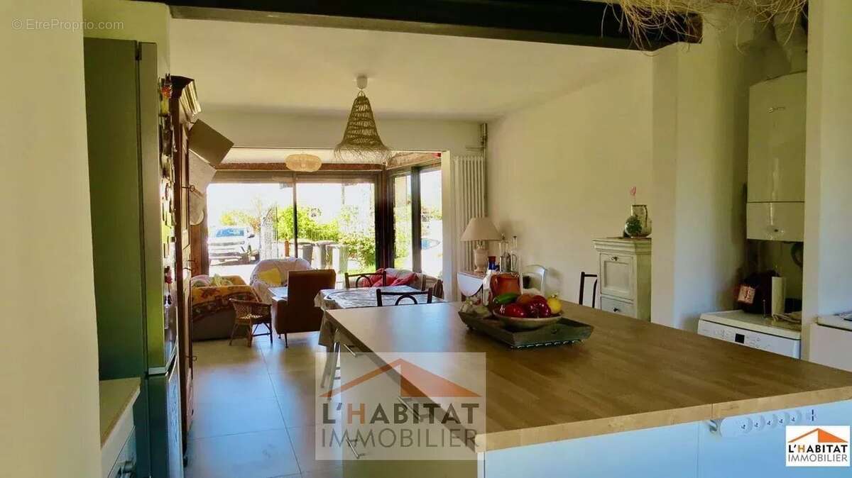 Maison - 159m ² - photo 5