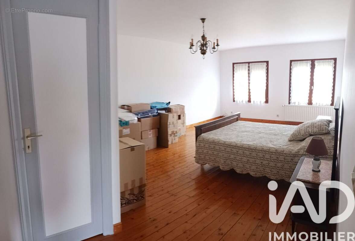 Maison 159 m² à Scille  - photo 8