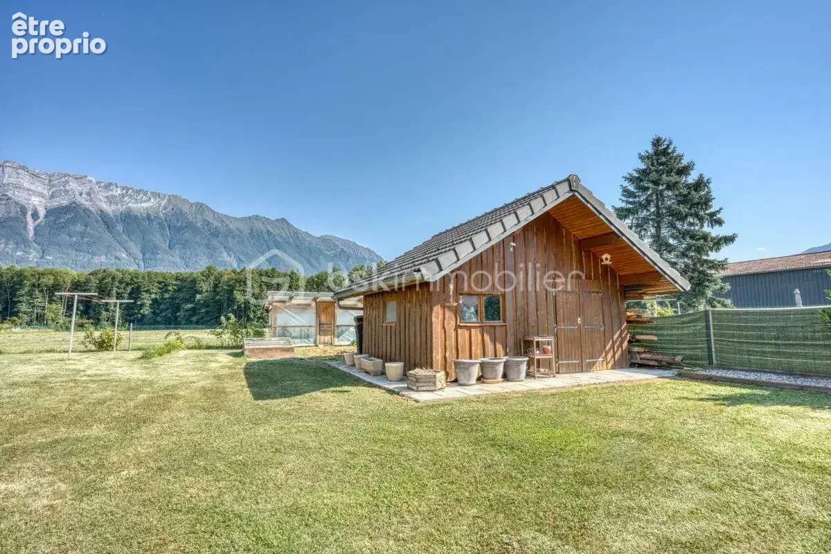 Maison familiale 169 m² – Vie de plain-pied, terrain de + 1 600 m² et vue montagnes à Bourgneuf - photo 12