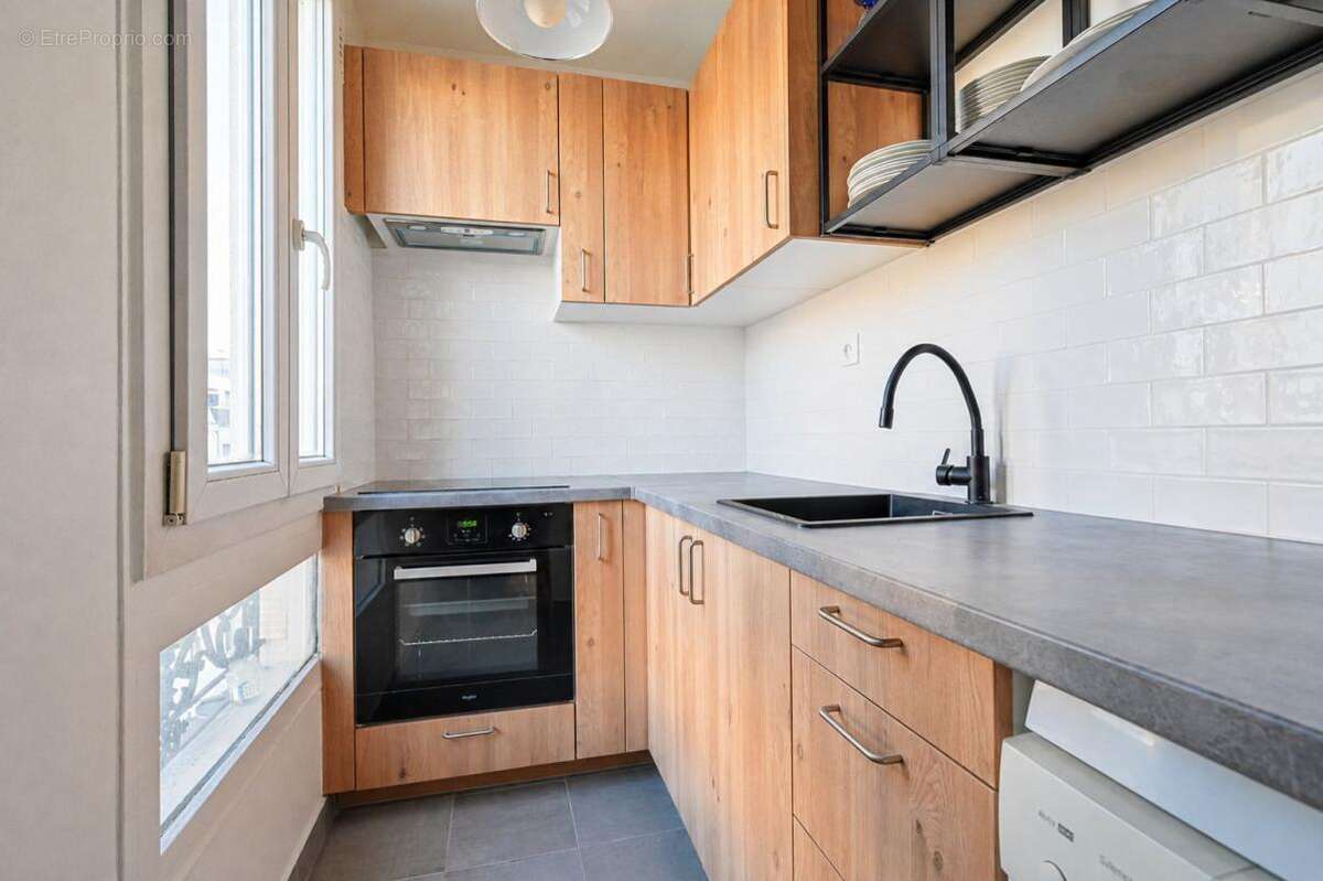 Appartement à PARIS-18E