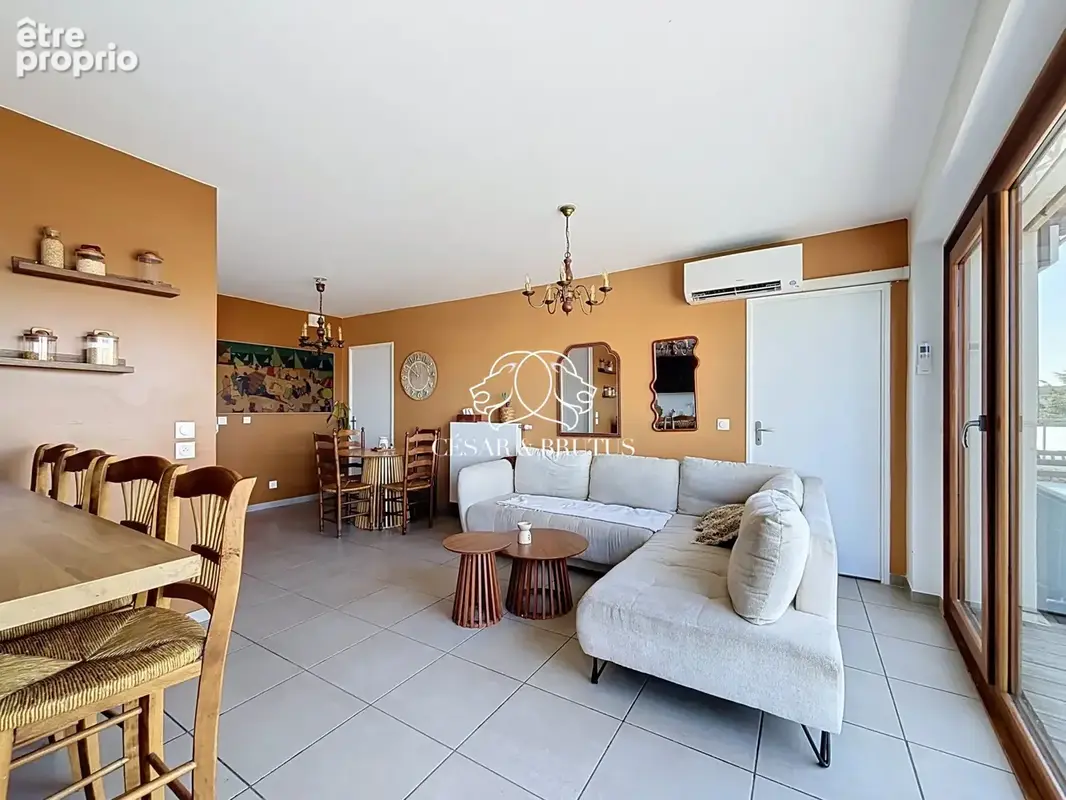 Appartement 73 m² à Saint-Priest  - photo 6