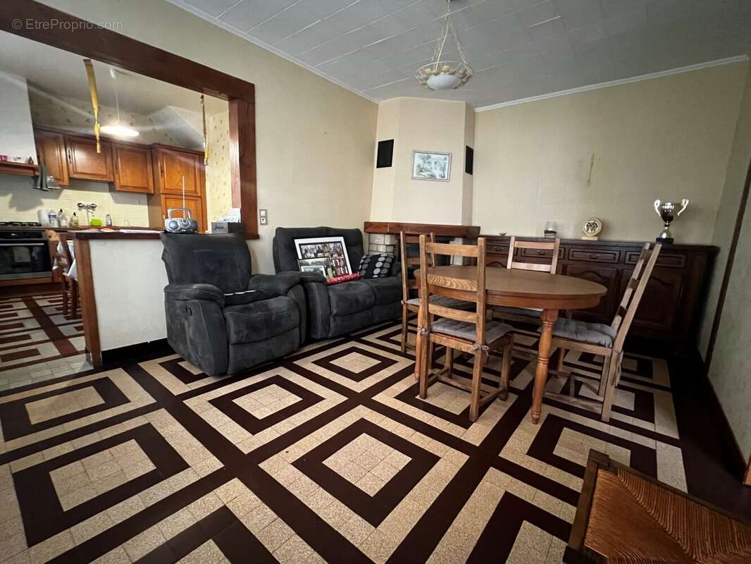 Maison à LE MOLAY-LITTRY