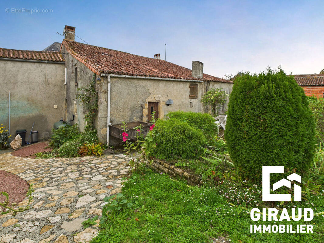 Maison à MOUILLERON-EN-PAREDS
