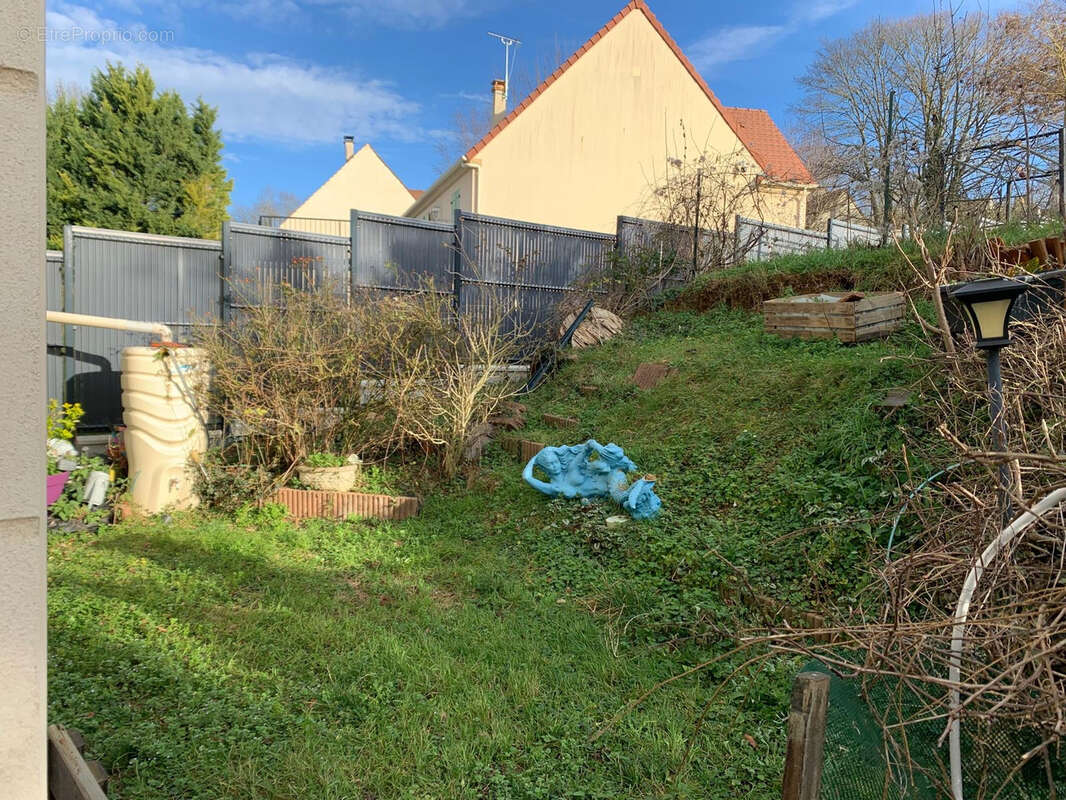 Maison à MEULAN