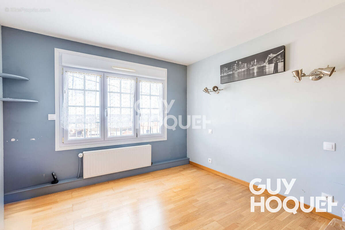 Maison à SAVIGNY-SUR-ORGE