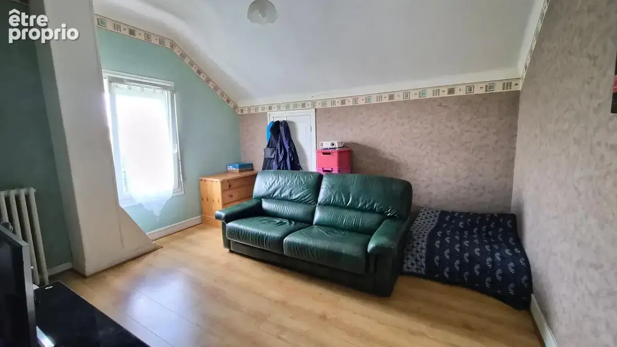 Viry Centre, T6, 116 m², sous sol, terrain 625 m², dépendance - photo 28