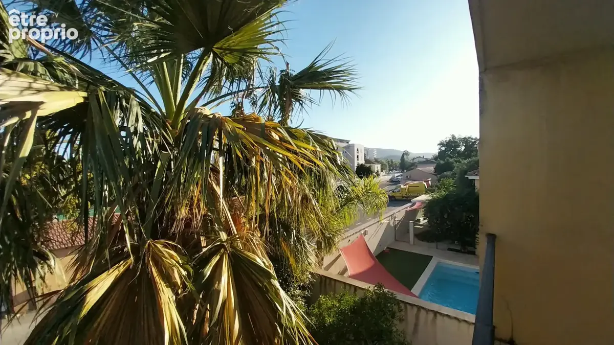 Villa à rénover   à deux pas du centre-ville de hyères les palmiers. - photo 9