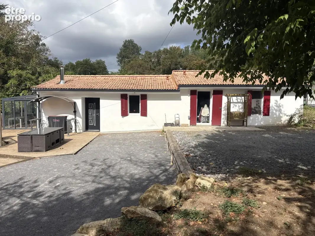 Maison avec dépendances et piscine - photo 4