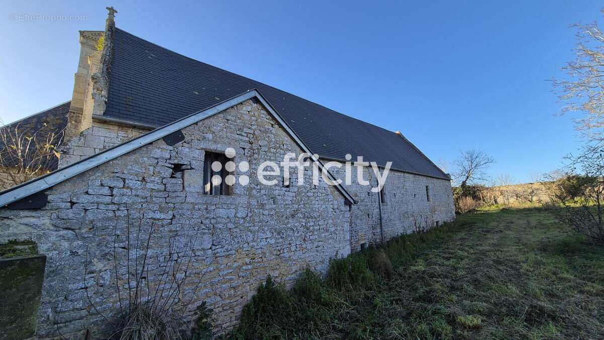 Maison à VIENNE-EN-BESSIN