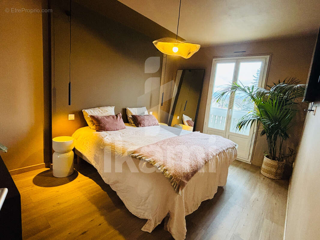 Maison à SALAISE-SUR-SANNE