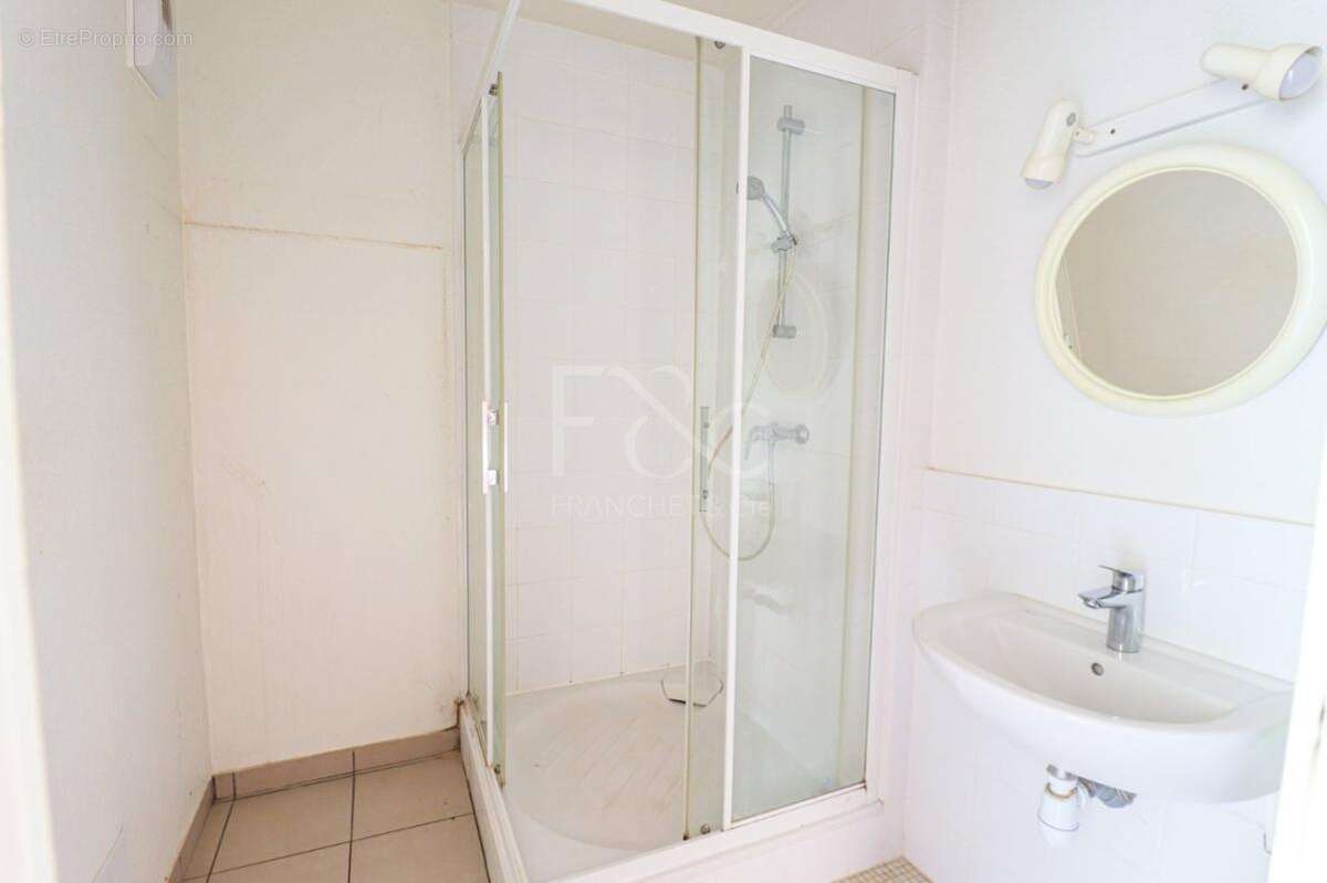 Appartement à SAINTE-FOY-LES-LYON