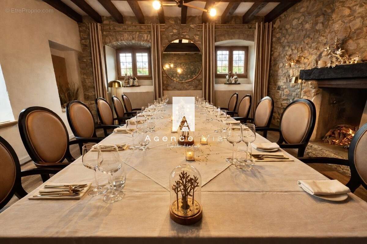 Commerce à DOUVAINE