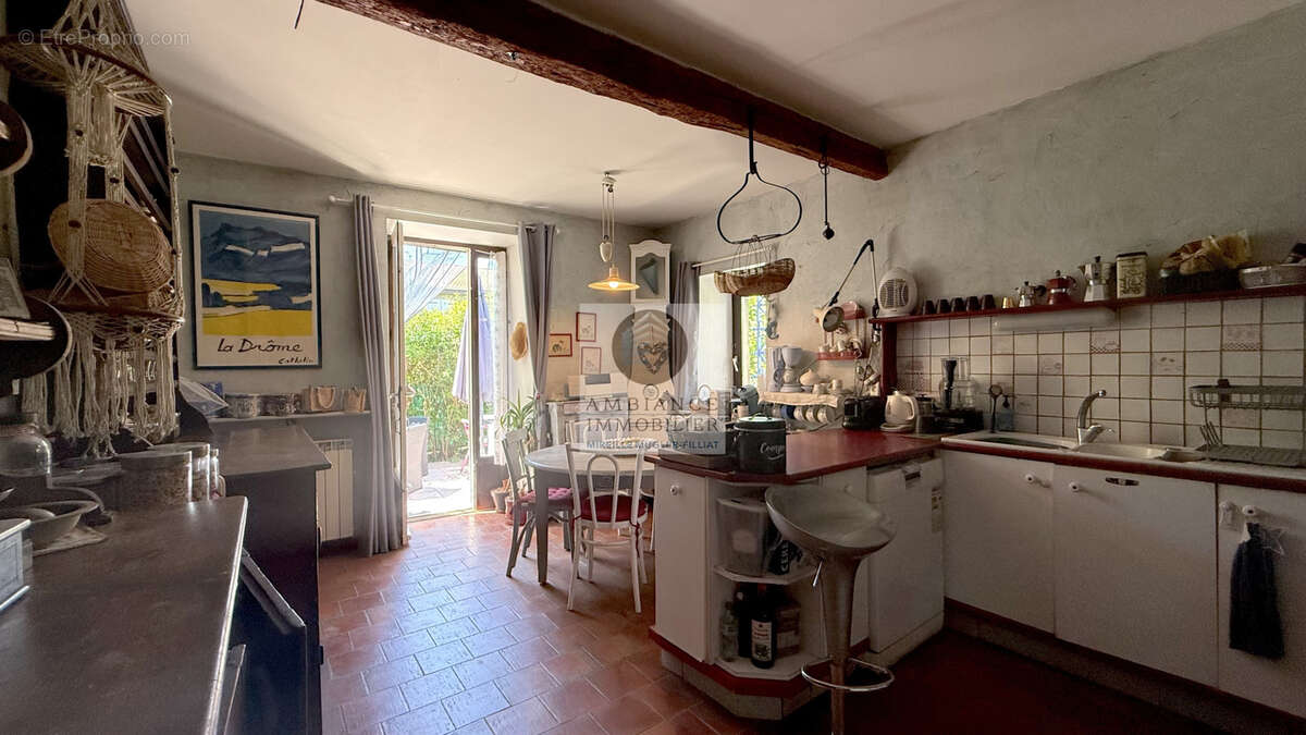 Maison à GUILHERAND-GRANGES