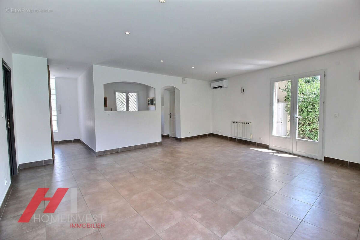 Rez-de-Villa de plain-pied T3/4 de 84 m2 avec piscine Chateau-Gombert / Palama - photo 2