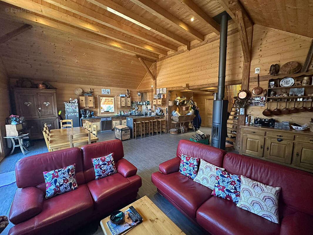 Maison à QUEIGE
